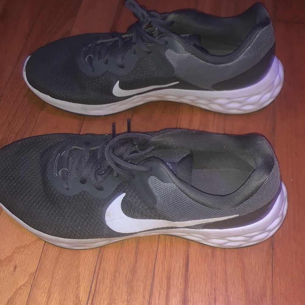 Nike shoes